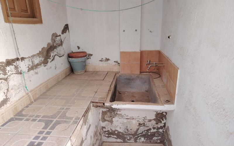 2 slaapkamer Gezinswoning Te koop