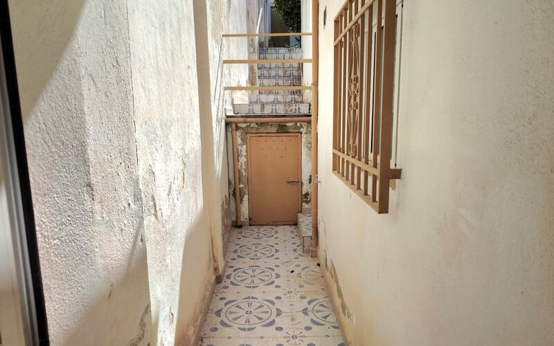 2 slaapkamer Gezinswoning Te koop