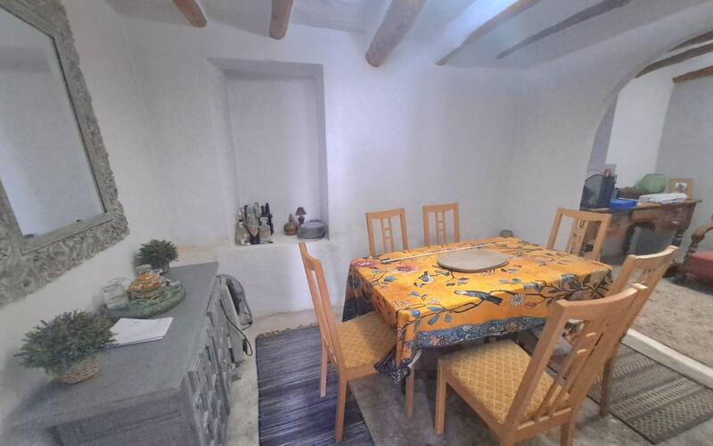 3 bedroom Townhouse for sale