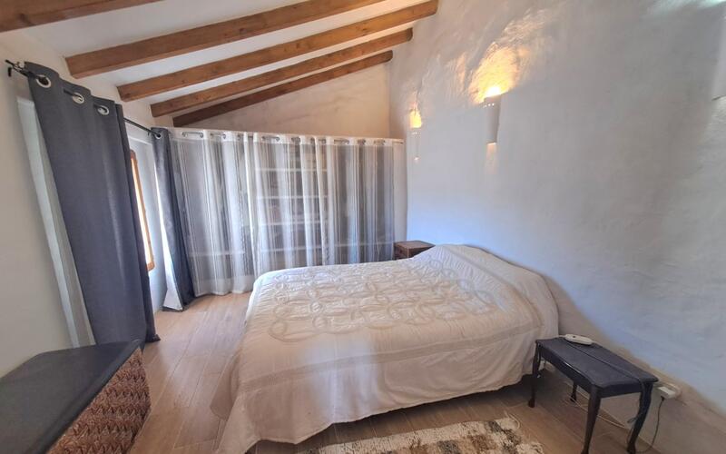 3 bedroom Townhouse for sale