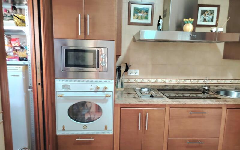 3 Schlafzimmer Stadthaus zu verkaufen