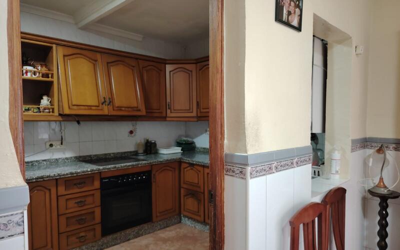 5 slaapkamer Gezinswoning Te koop 5 slaapkamer Gezinswoning Te koop