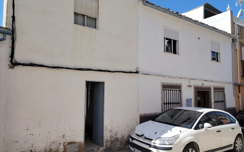 5 slaapkamer Gezinswoning Te koop 5 slaapkamer Gezinswoning Te koop
