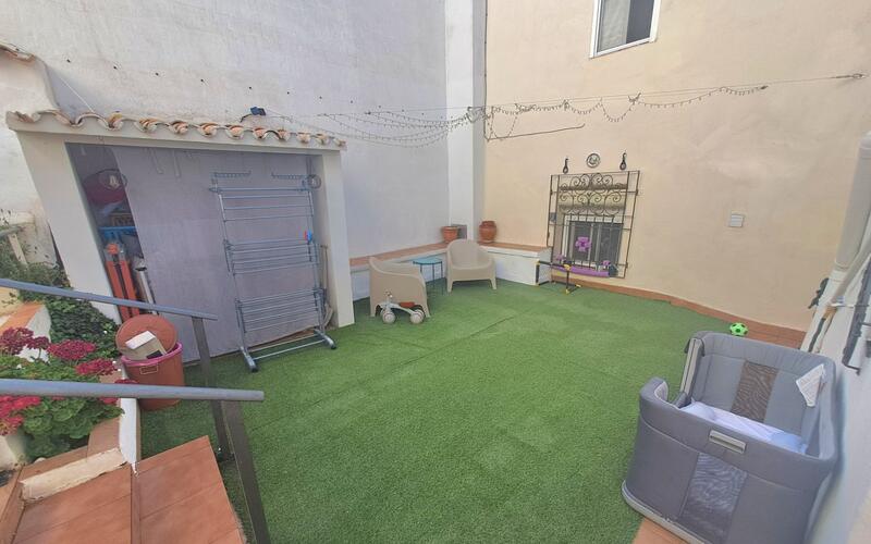 3 bedroom Townhouse for sale 3 bedroom Townhouse for sale