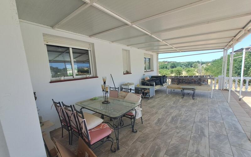 2 bedroom Country House for sale 2 bedroom Country House for sale