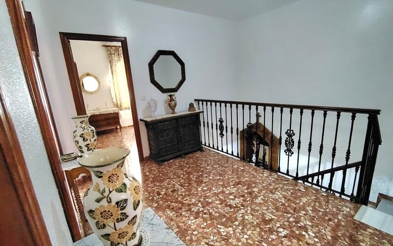 5 bedroom Townhouse for sale 5 bedroom Townhouse for sale