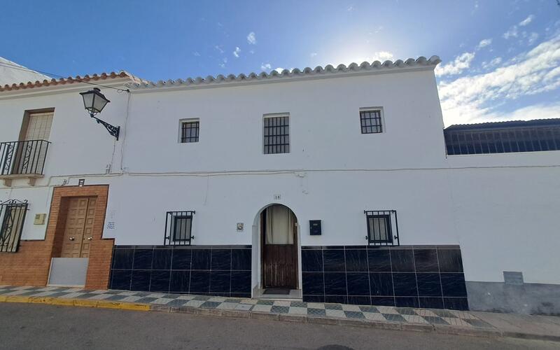 Rekkehus til salgs i Corcoya, Sevilla Rekkehus til salgs i Corcoya, Sevilla