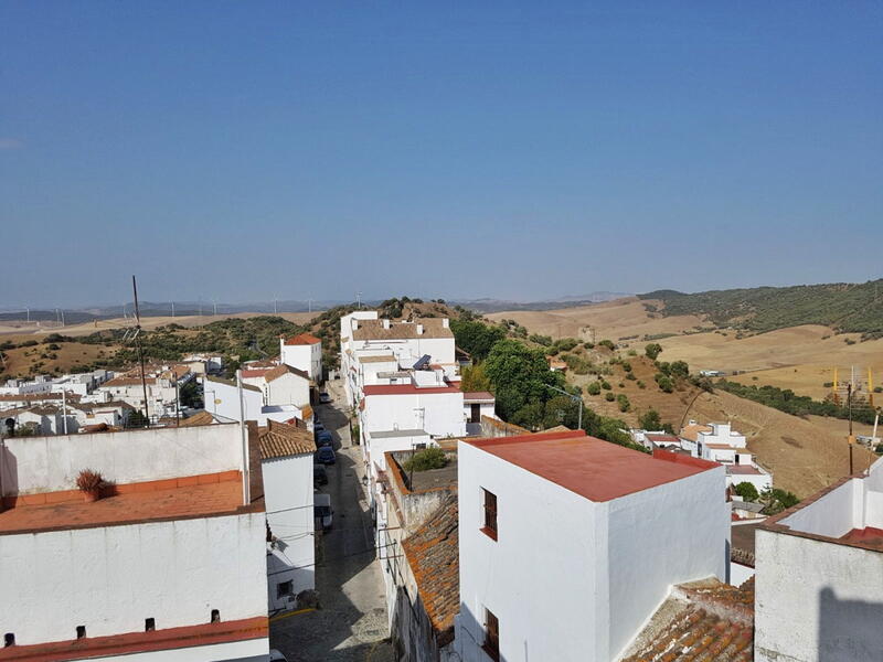 Townhouse for sale in Alcala de los Gazules, Cádiz