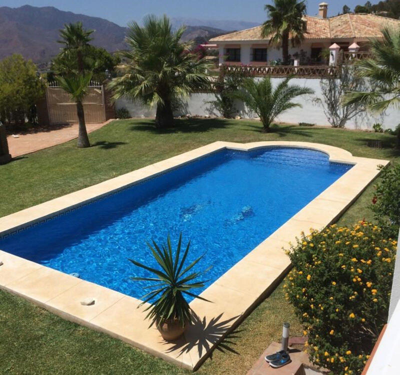 Villa en venta en Valtocado, Málaga