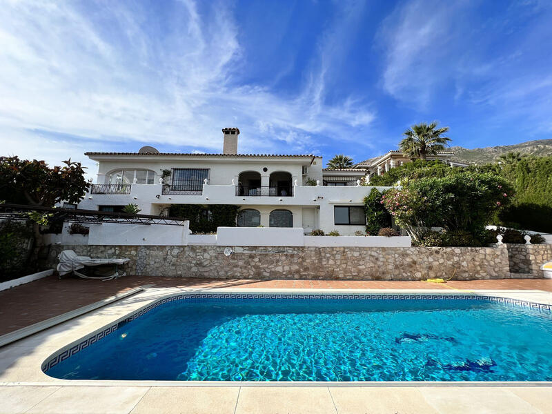 Villa til salg i Mijas, Málaga