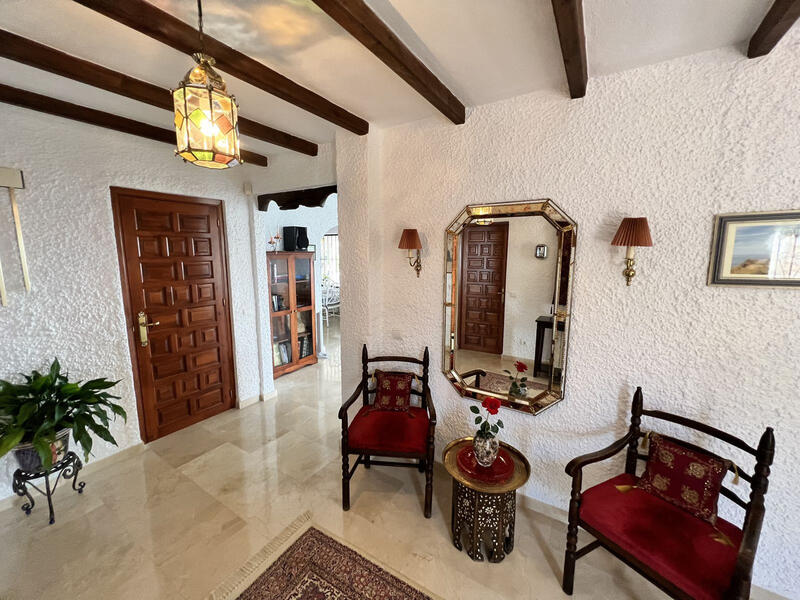 4 bedroom Villa for sale