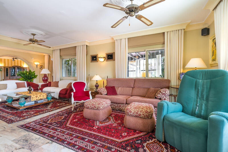 4 Cuarto Villa en venta