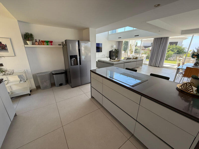 4 bedroom Villa for sale