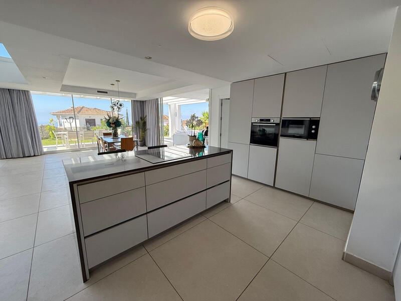 4 bedroom Villa for sale