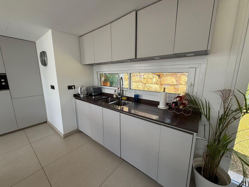 4 bedroom Villa for sale
