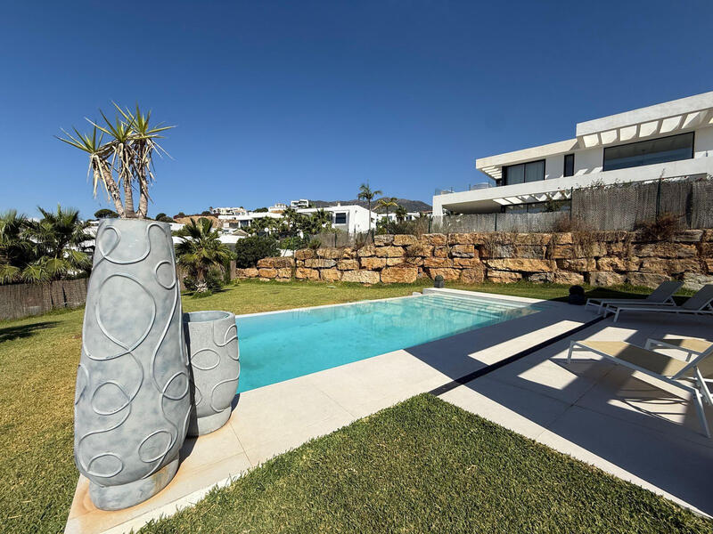 4 bedroom Villa for sale
