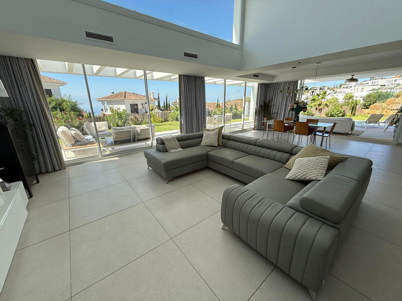 4 bedroom Villa for sale