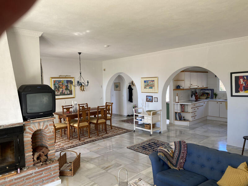 4 bedroom Villa for sale