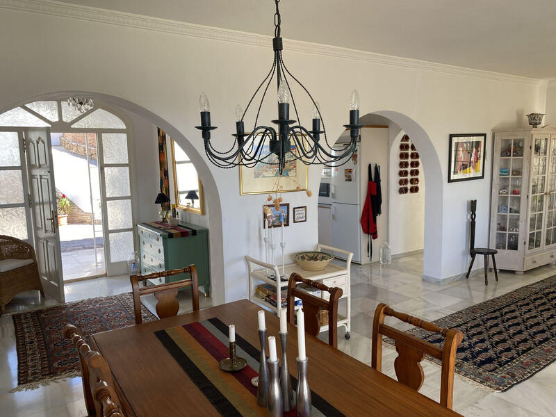 4 bedroom Villa for sale