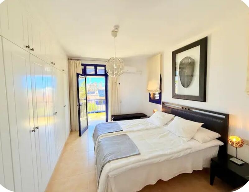 4 bedroom Townhouse for sale 4 bedroom Townhouse for sale
