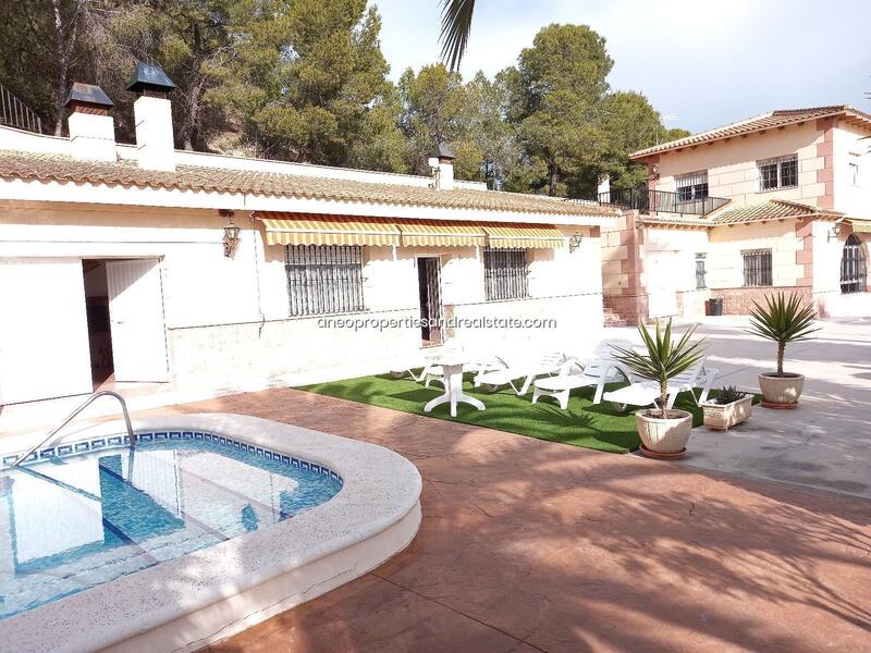 5 Schlafzimmer Villa zu verkaufen