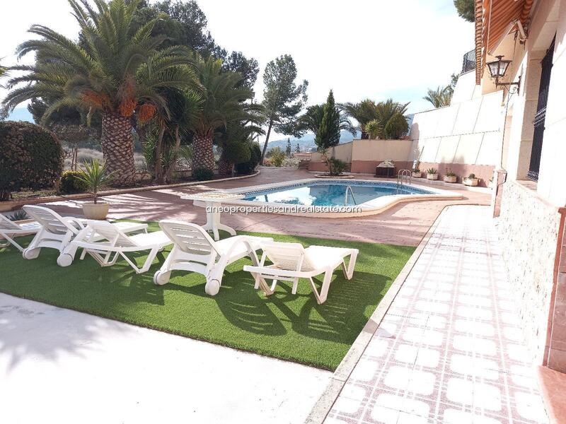5 Schlafzimmer Villa zu verkaufen