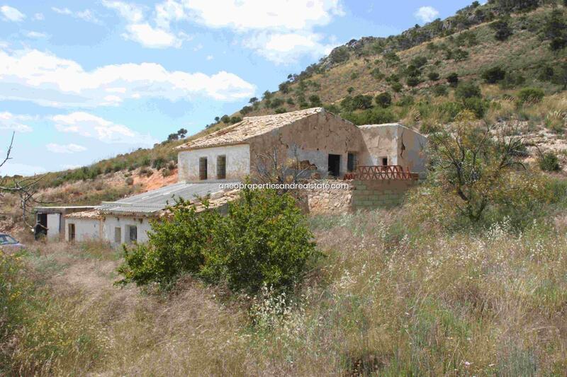 Villa for sale in Jumilla, Murcia