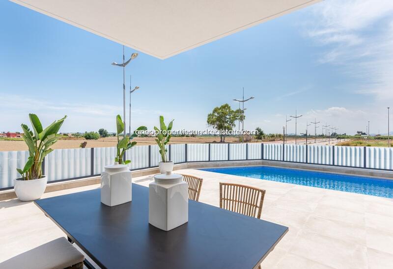 Villa à vendre dans Dolores, Alicante