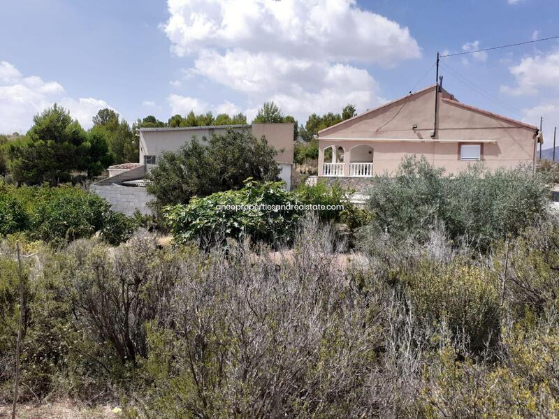 Villa for sale in Monóvar, Alicante