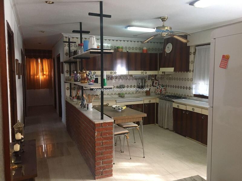 4 Cuarto Villa en venta