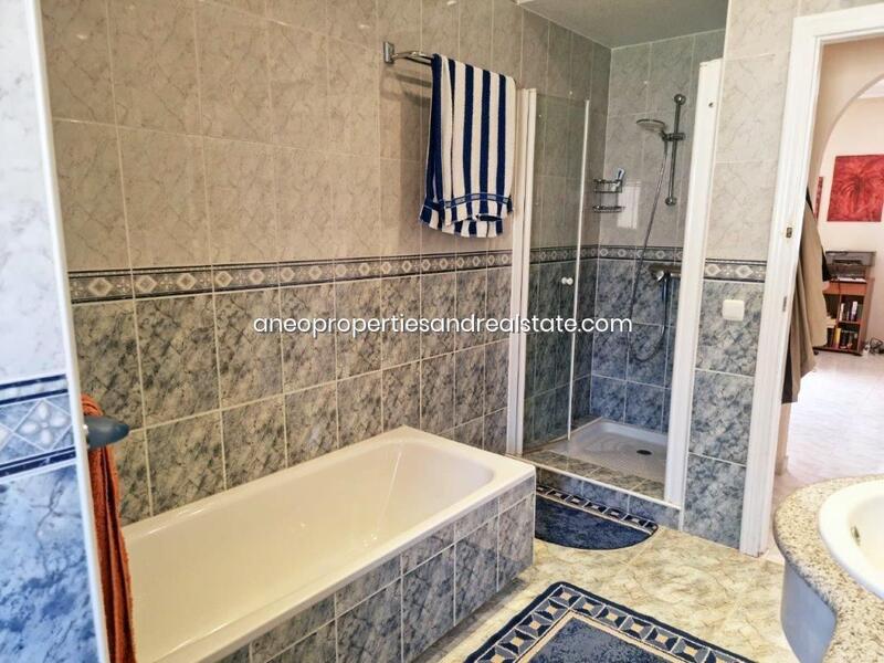 2 Schlafzimmer Villa zu verkaufen