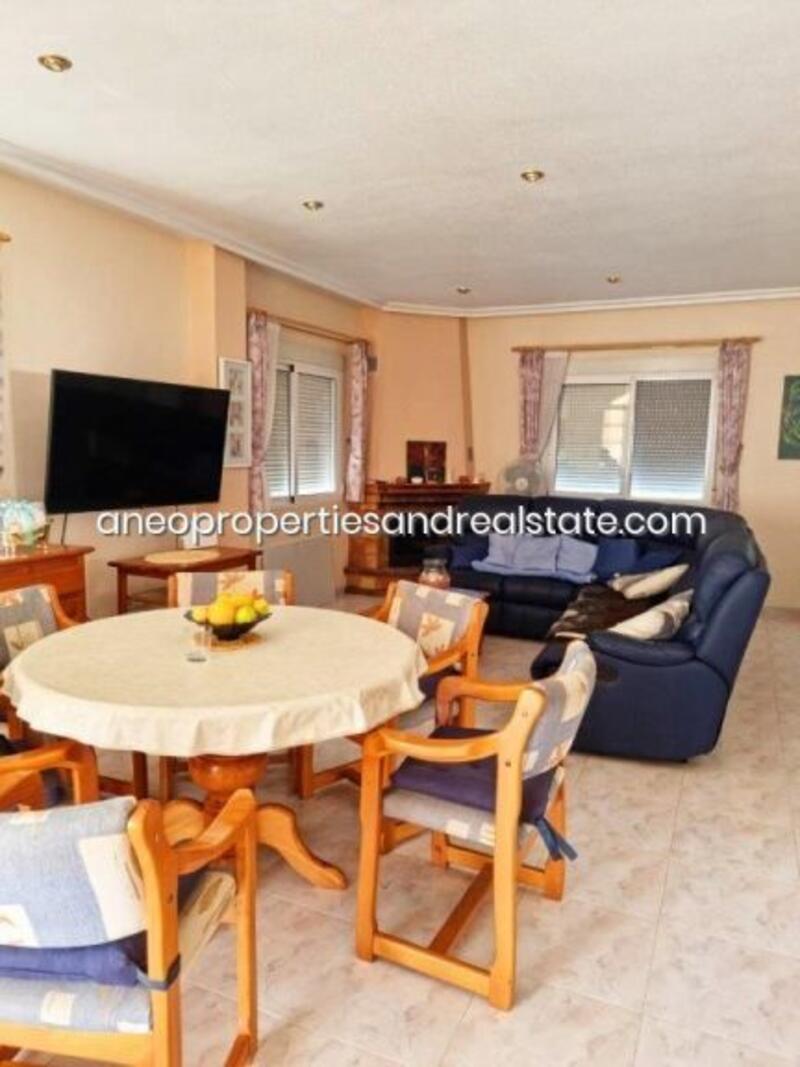 2 Schlafzimmer Villa zu verkaufen