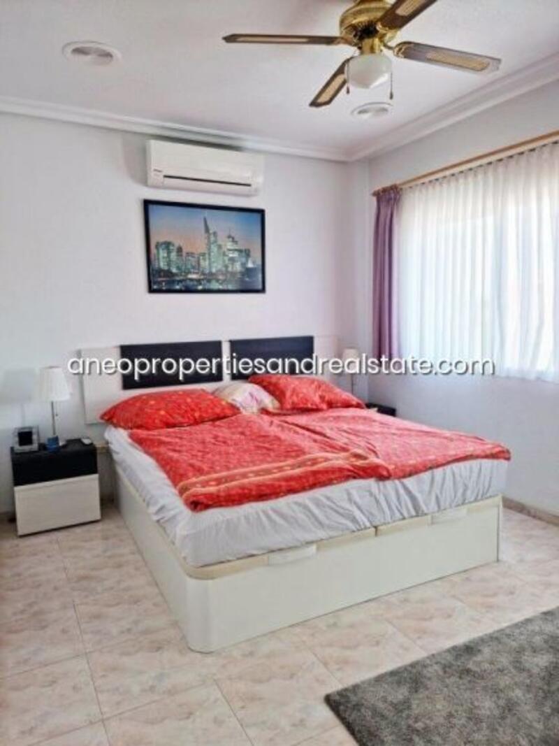 2 Schlafzimmer Villa zu verkaufen