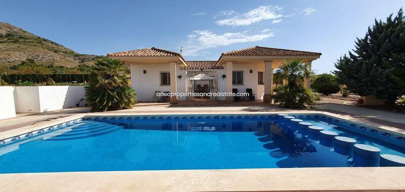 Villa for sale