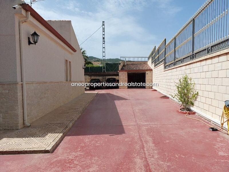 4 Cuarto Villa en venta