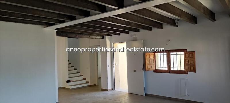 Villa en venta en Monóvar, Alicante