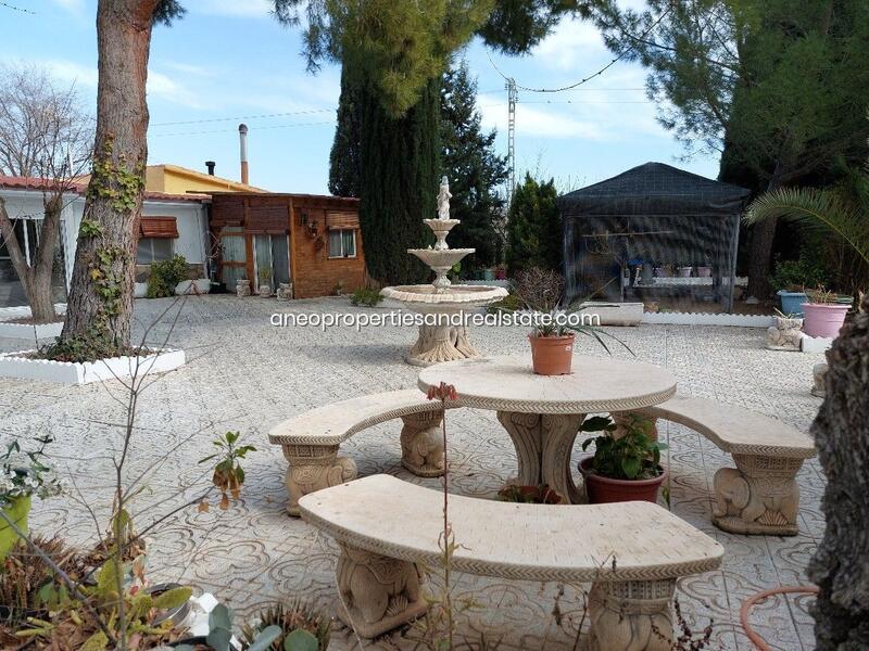 Villa for sale in Sax, Alicante