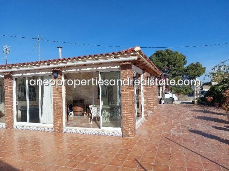 4 Cuarto Villa en venta