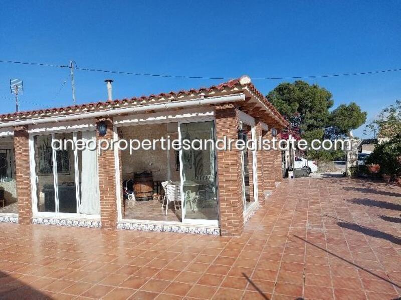 4 Cuarto Villa en venta