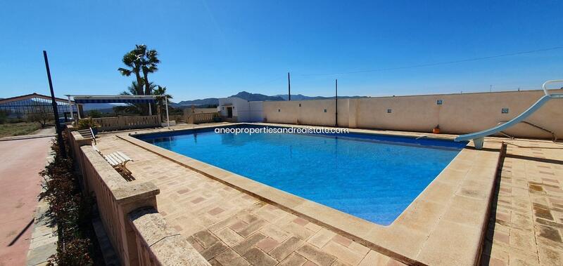 Villa for sale in Sax, Alicante