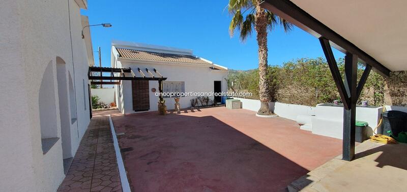 4 bedroom Villa for sale