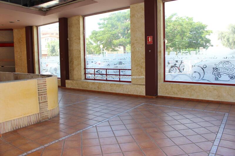 Commercial Property for sale in Novelda, Alicante