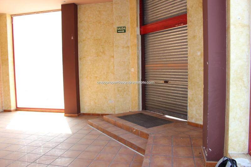 1 bedroom Commercial Property for Long Term Rent