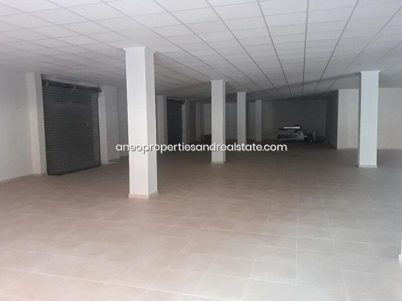 Commercial Property for Long Term Rent in Monóvar, Alicante