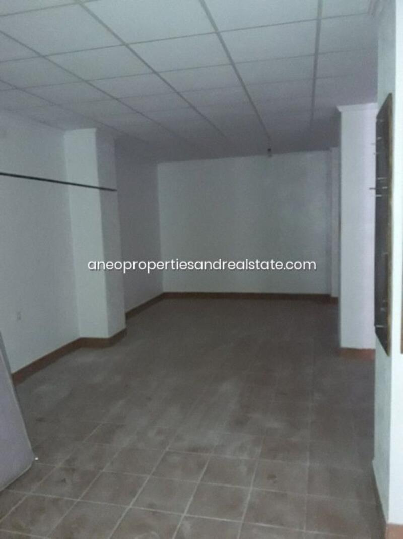 1 Cuarto Local Comercial para alquiler a largo plazo