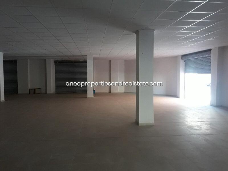 1 bedroom Commercial Property for Long Term Rent