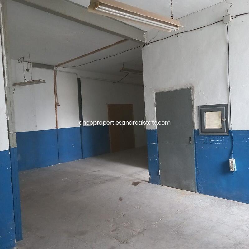 1 bedroom Commercial Property for Long Term Rent