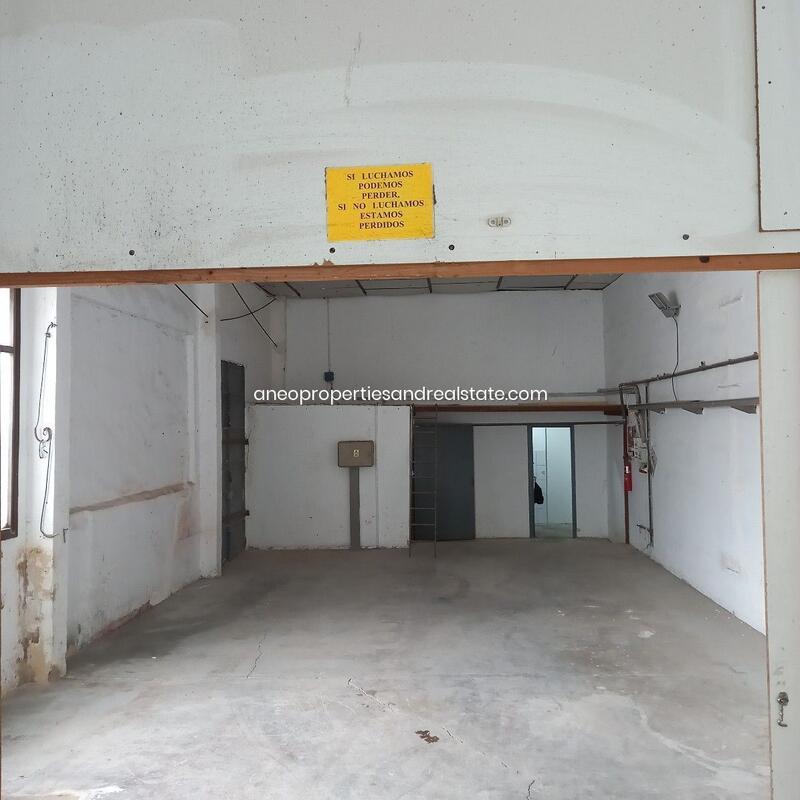 1 bedroom Commercial Property for Long Term Rent