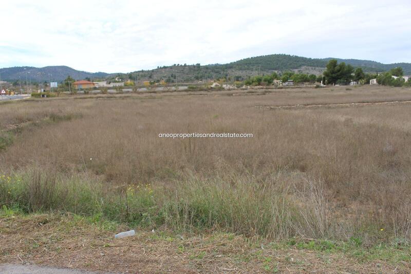 Land for sale in Monóvar, Alicante