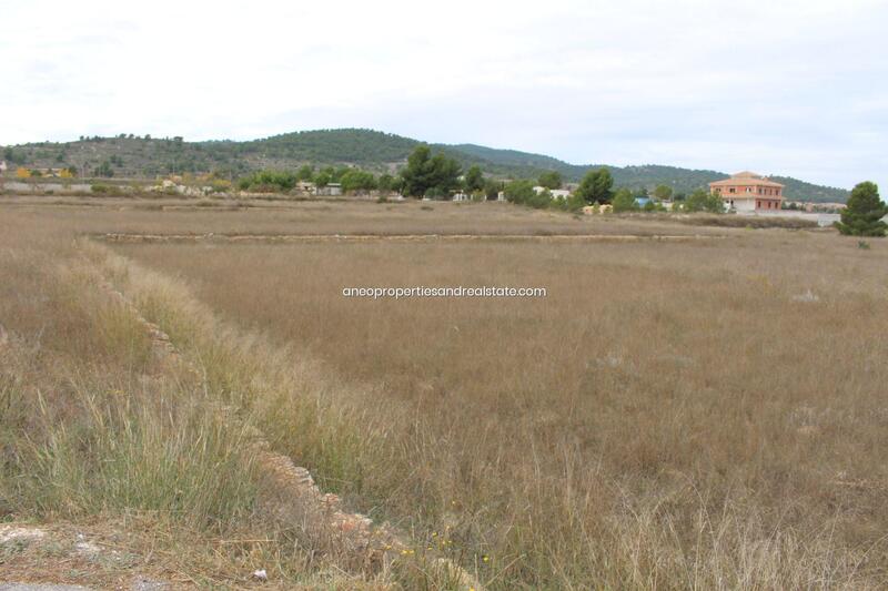 Landa till salu i Monóvar, Alicante